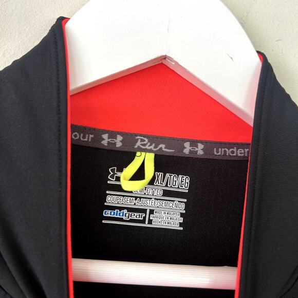 UnderArmour Run Track Jacket Size XL Black Activewear Athletic Full Zip Stretch - Picture 6 of 7